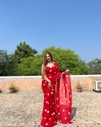 Picture of White Elegance in a Minute: The Ready-to-Wear Saree for Busy Days