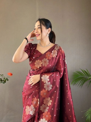 Picture of Golden Elegance: Steal the Show in this Kanjivaram Banarasi Silk Saree