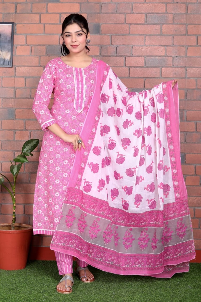 Picture of Beautiful Pink Cotton Kurti Pant Set with Malmal Dupatta 