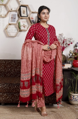 Picture of Beautiful Cotton Red Kurti Pant Set with Malmal Dupatta