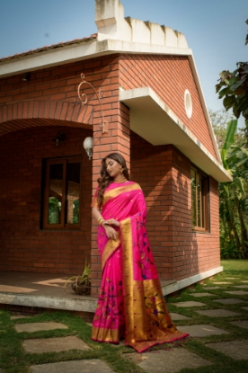 Picture of Be the Star in a Stunning Paithani Saree - Exquisite Craftsmanship Awaits!