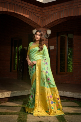 Picture of Be the Star in a Stunning Paithani Saree - Exquisite Craftsmanship Awaits!