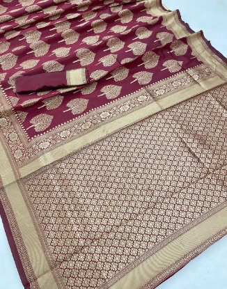 Picture of Unveiling Opulence - The All-Over Golden Jari Lichi Silk Saree