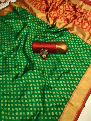 Picture of Alluring Lichi Silk Saree with Golden Jari and Rich Details