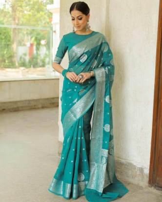 Picture of Luxurious Litchi Silk Saree with Intricate Jacquard Design