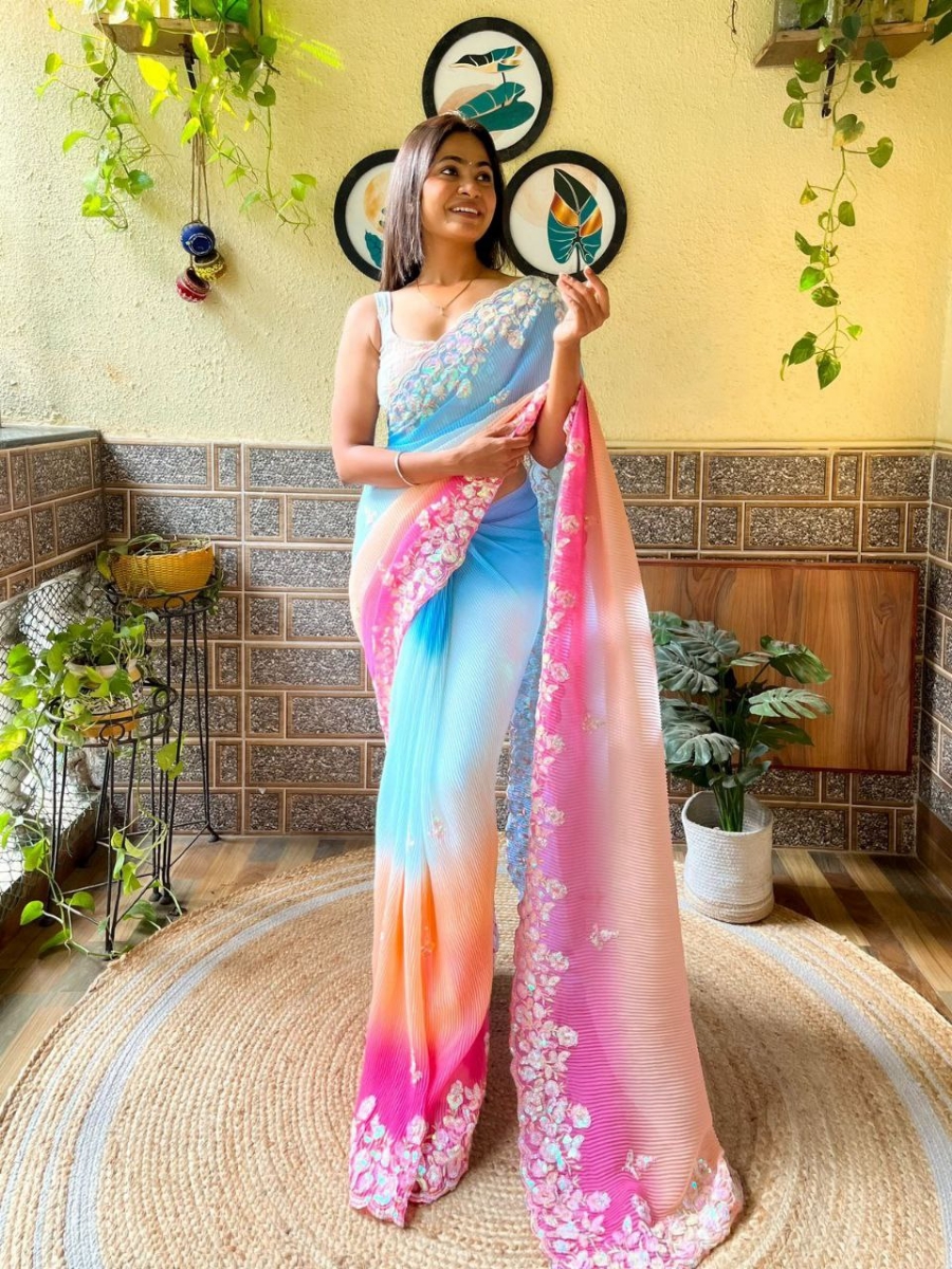 Picture of Sequin Saree with a Flowy Crush Pattern