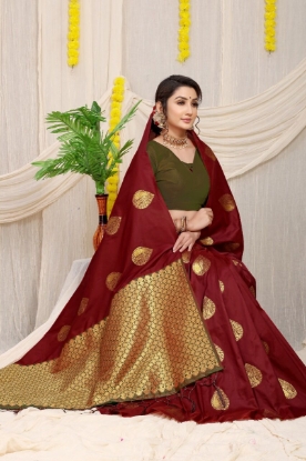 Picture of Stunning Silk Saree with Rich Pallu and Copper Zari Work